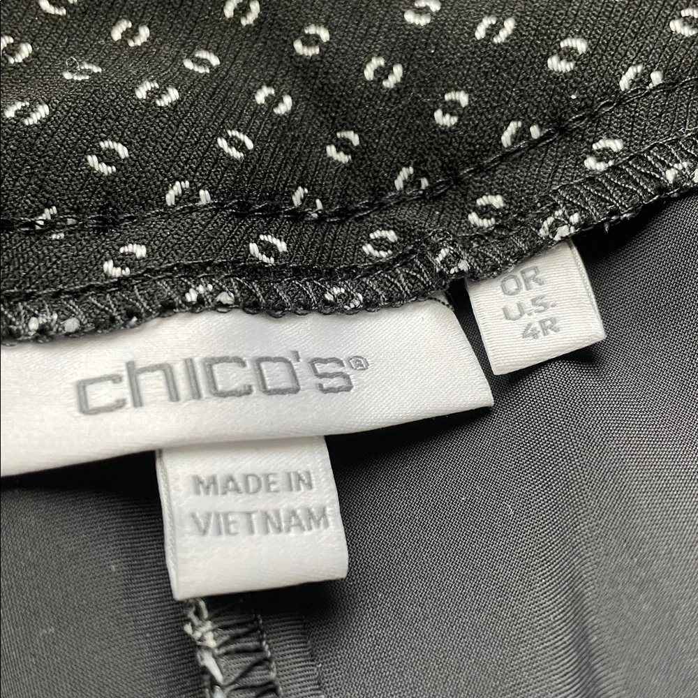 Chico’s Graphic Patterned Pants BlackWhite Size 4R Straight Leg Slimming Preppy - Picture 5 of 14